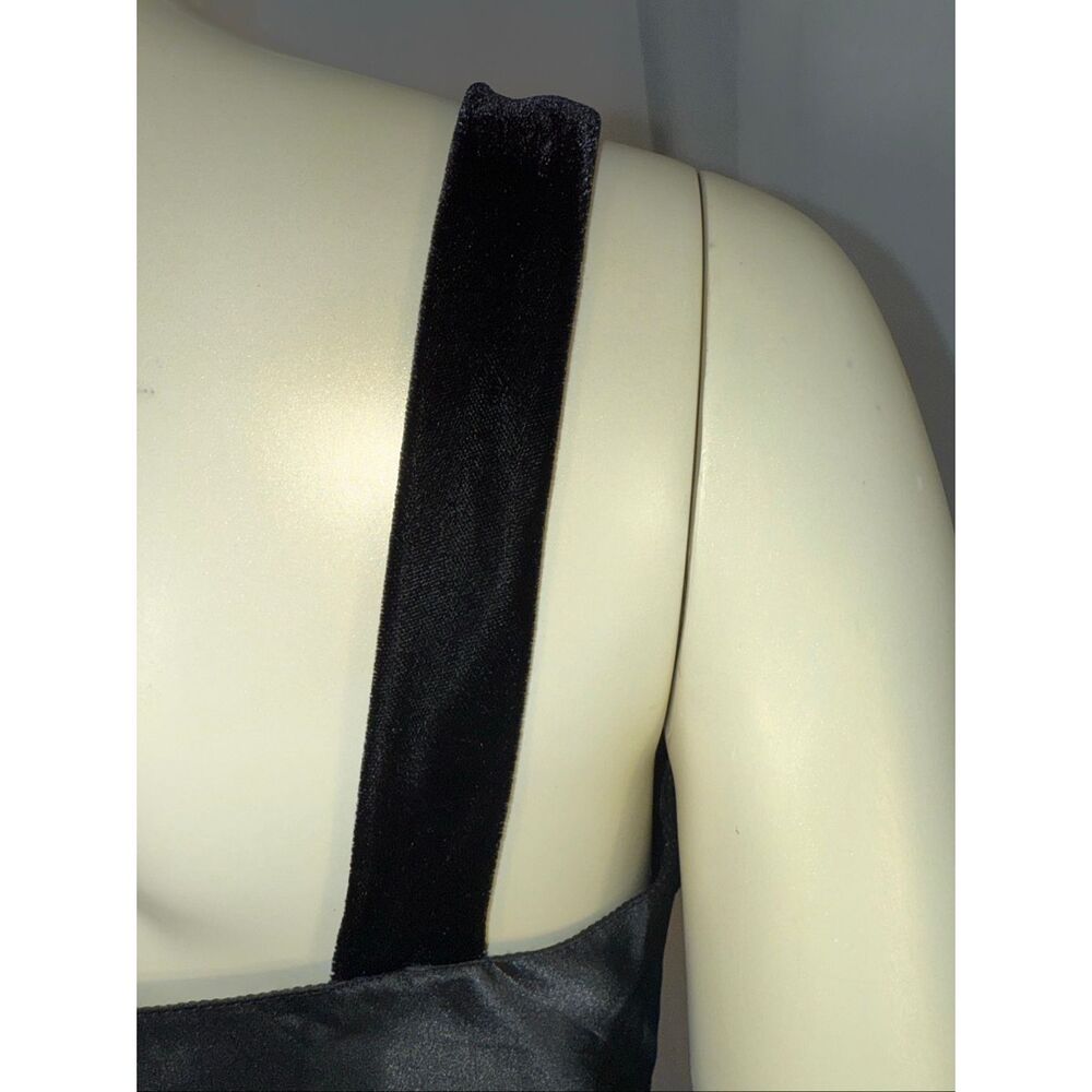 Vintage Lucie Ann II Black Velvet Gold Embroidered Tank Top NWT Size 34 Made in‎ - Picture 7 of 13